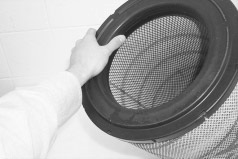 cleaning dry air cleaner